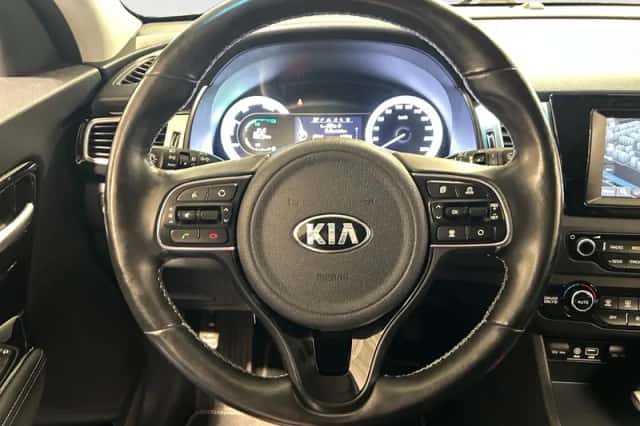 Kia Niro (2017) thumbnail 15