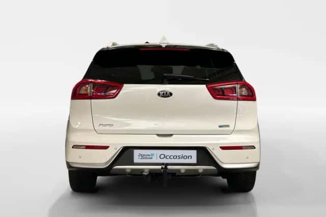 Kia Niro (2017) thumbnail 6