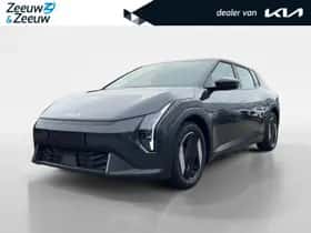 Kia EV4 (2026) thumbnail 1