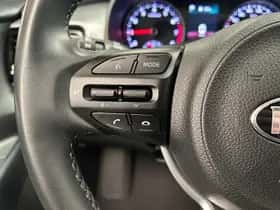 Kia Stonic (2021) thumbnail 14