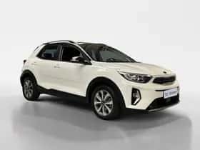 Kia Stonic (2021) thumbnail 3