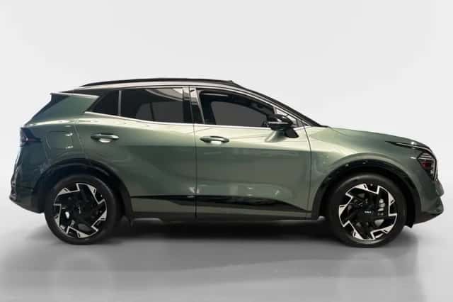 Kia Sportage (2023) thumbnail 4