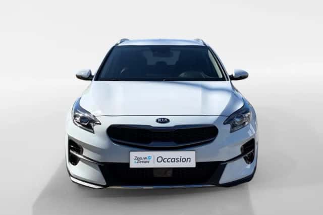 Kia XCeed (2021) thumbnail 3