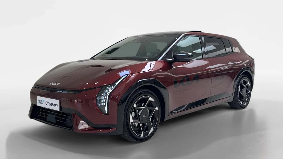 Kia EV4 (2026) — foto 1