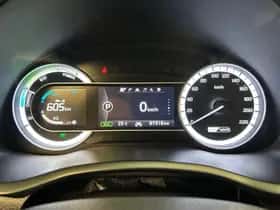 Kia Niro (2018) thumbnail 18