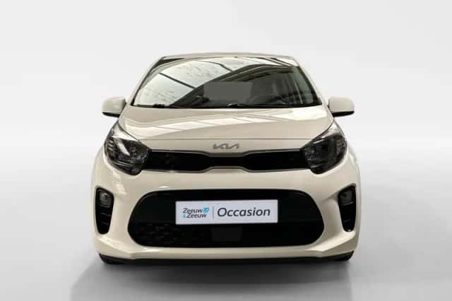 Kia Picanto (2022) thumbnail 2