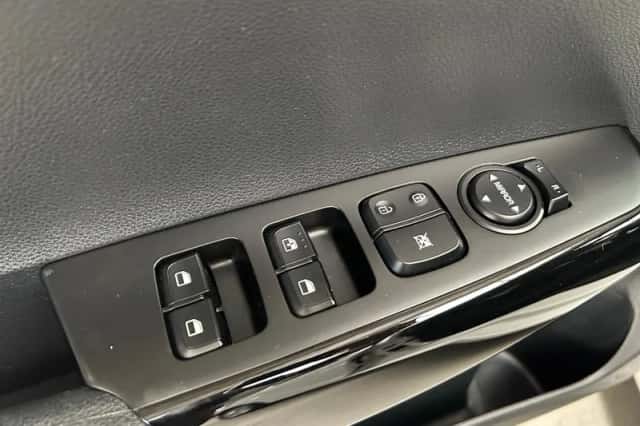 Kia Picanto (2022) thumbnail 12