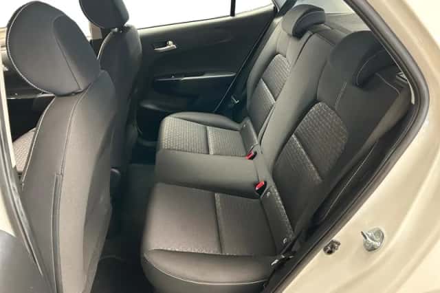 Kia Picanto (2022) thumbnail 24