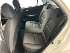Kia Picanto (2022) thumbnail 24