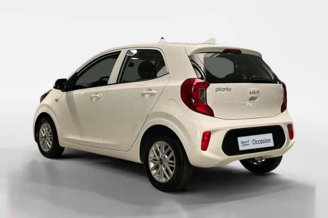 Kia Picanto (2022) thumbnail 7
