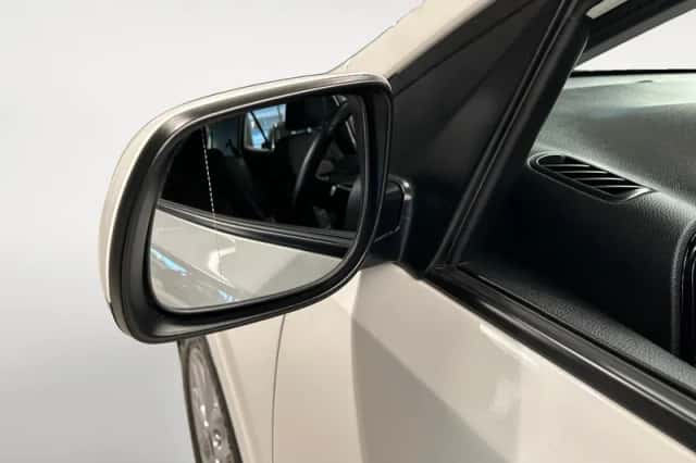 Kia Picanto (2022) thumbnail 9