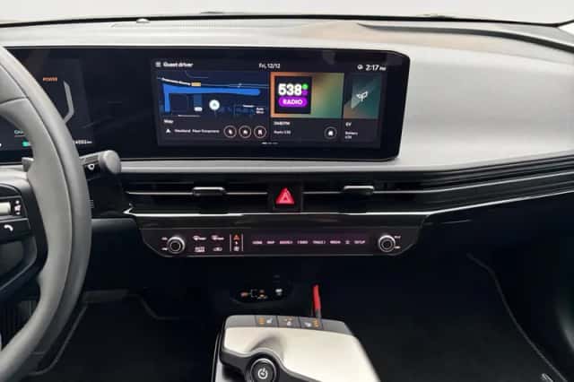 Kia EV6 (2024) thumbnail 18