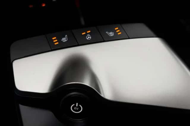 Kia EV6 (2024) thumbnail 23