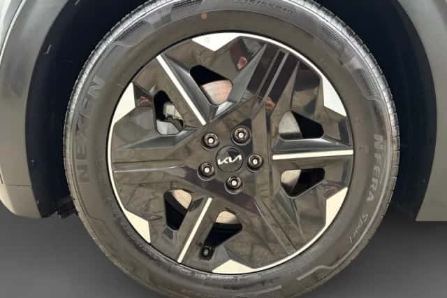 Kia EV6 (2024) thumbnail 9