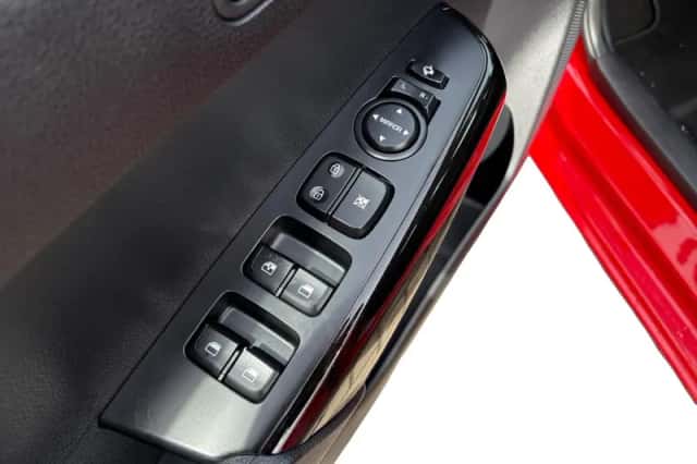 Kia Picanto (2017) thumbnail 11