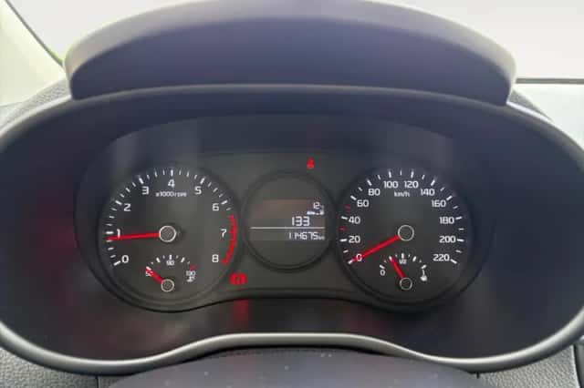 Kia Picanto (2017) thumbnail 13