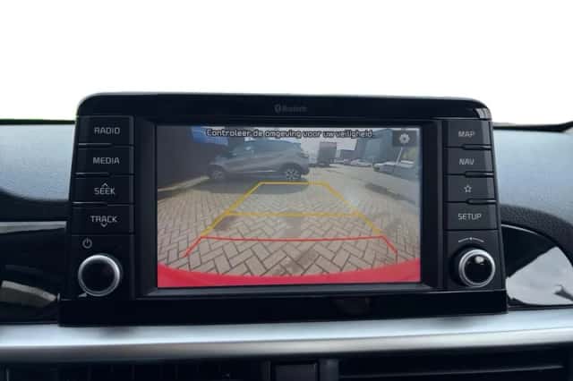 Kia Picanto (2017) thumbnail 21