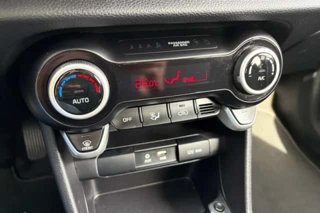 Kia Picanto (2017) thumbnail 23