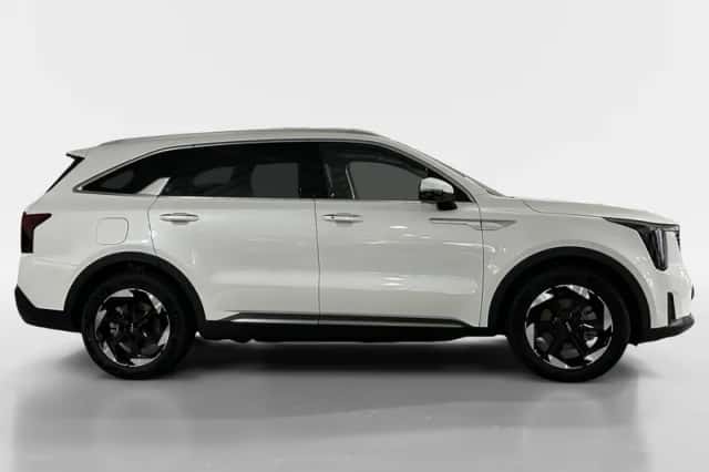 Kia Sorento (2026) thumbnail 5