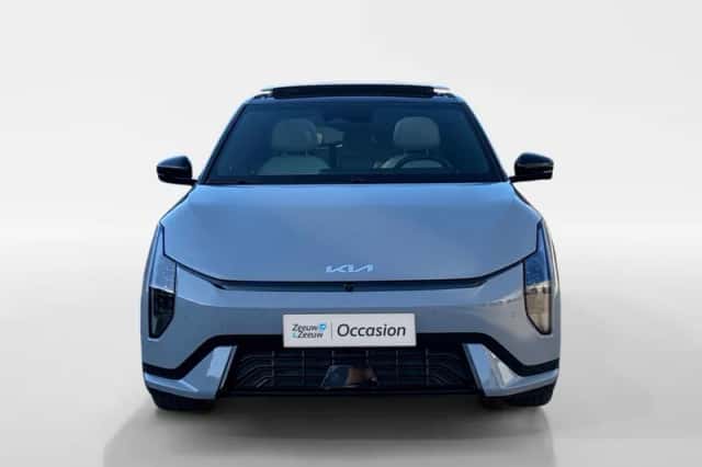 Kia EV4 (2025) thumbnail 3