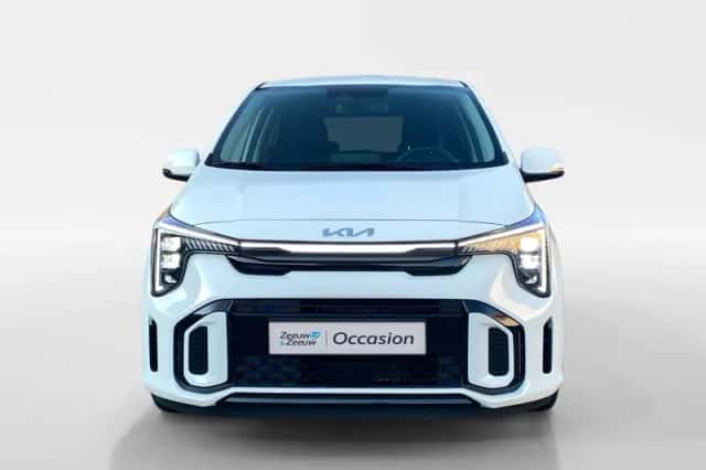 Kia Picanto (2024) thumbnail 2