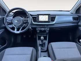 Kia Stonic (2020) thumbnail 11