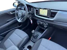 Kia Stonic (2020) thumbnail 12