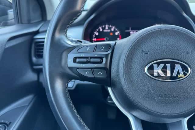 Kia Stonic (2020) thumbnail 14