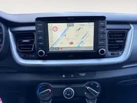 Kia Stonic (2020) thumbnail 17
