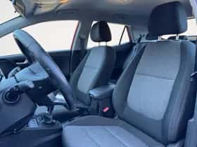 Kia Stonic (2020) thumbnail 8