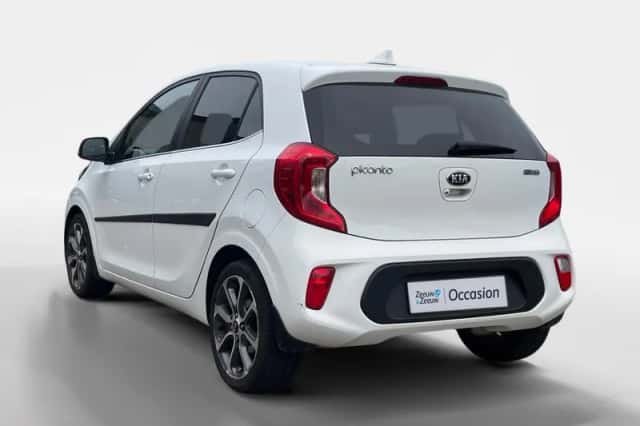 Kia Picanto (2018) thumbnail 3