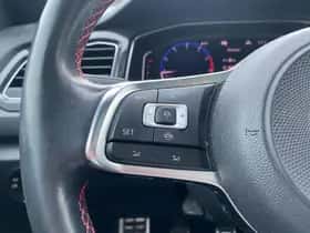 Volkswagen T-Roc (2019) thumbnail 12
