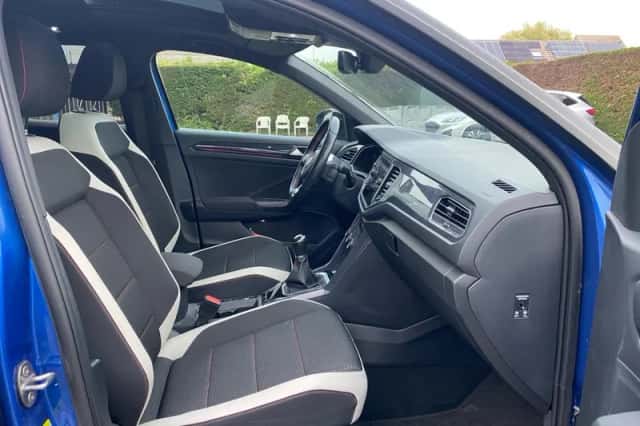 Volkswagen T-Roc (2019) thumbnail 15