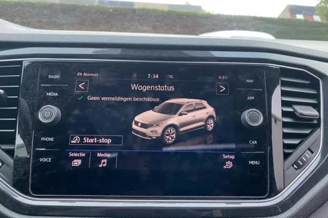 Volkswagen T-Roc (2019) thumbnail 21