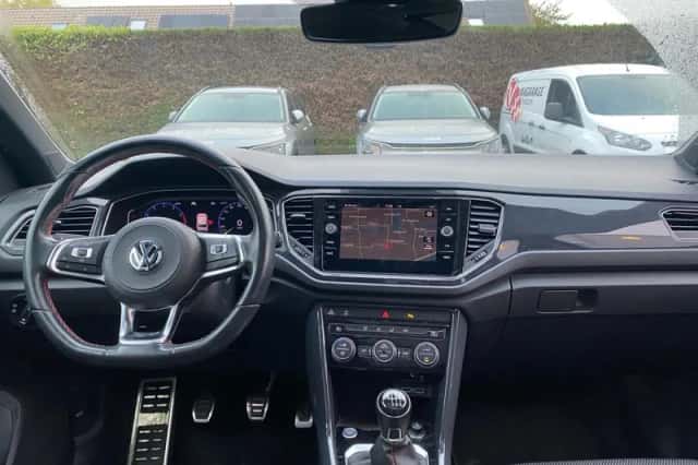 Volkswagen T-Roc (2019) thumbnail 24