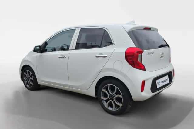 Kia Picanto (2023) thumbnail 2