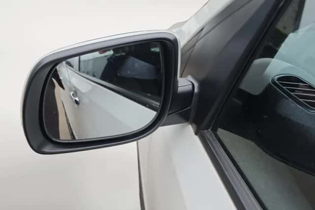 Kia Picanto (2023) thumbnail 20