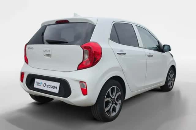 Kia Picanto (2023) thumbnail 4
