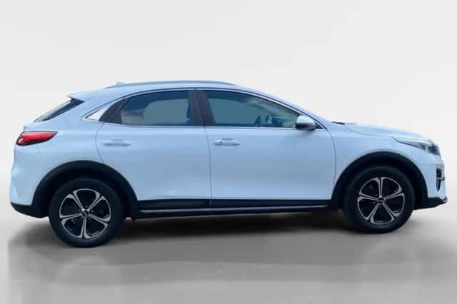 Kia XCeed (2021) thumbnail 4