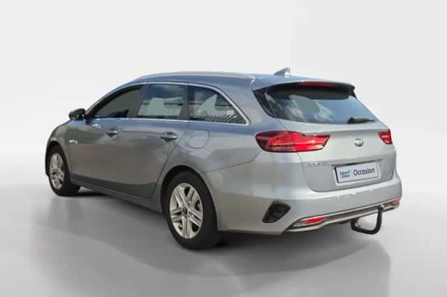 Kia Ceed Sportswagon (2020) thumbnail 2