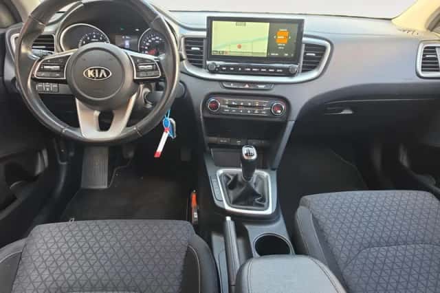 Kia Ceed Sportswagon (2020) thumbnail 11