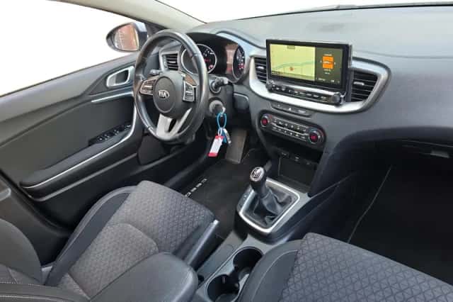 Kia Ceed Sportswagon (2020) thumbnail 12