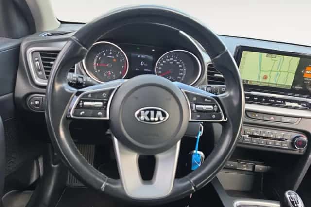 Kia Ceed Sportswagon (2020) thumbnail 13