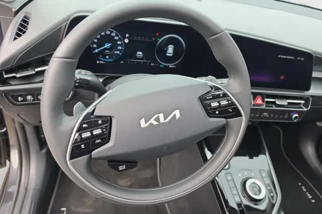 Kia Niro (2025) thumbnail 11