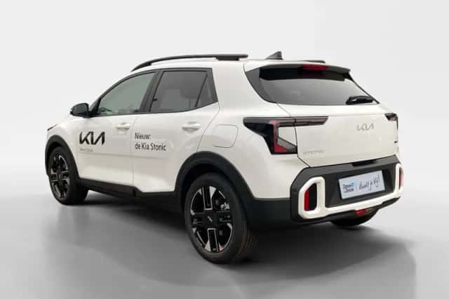 Kia Stonic (2025) thumbnail 3
