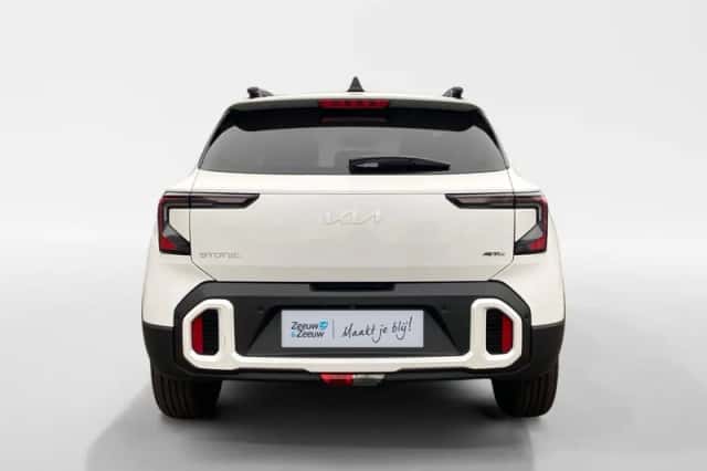 Kia Stonic (2025) thumbnail 4