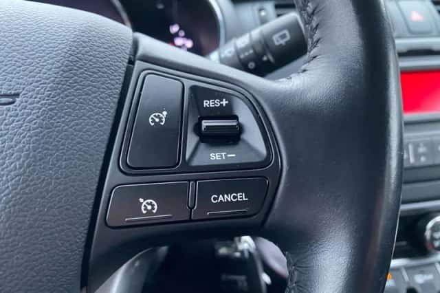 Kia Rio (2014) thumbnail 13