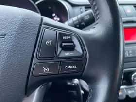Kia Rio (2014) thumbnail 13