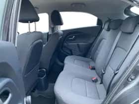 Kia Rio (2014) thumbnail 22