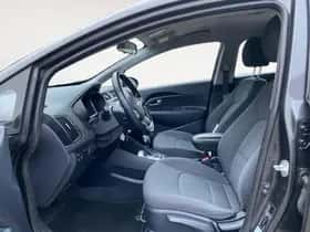 Kia Rio (2014) thumbnail 8